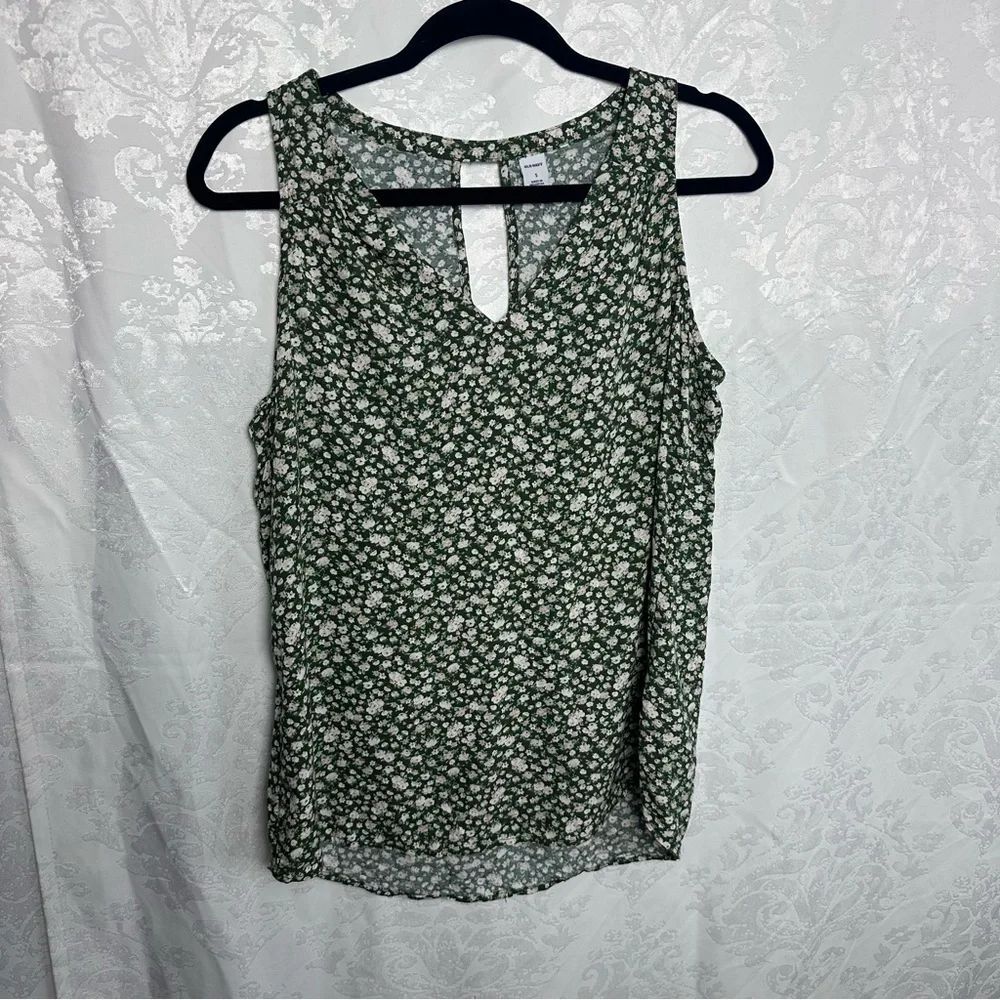 ⭐️OLD NAVY Green Sleeveless Top